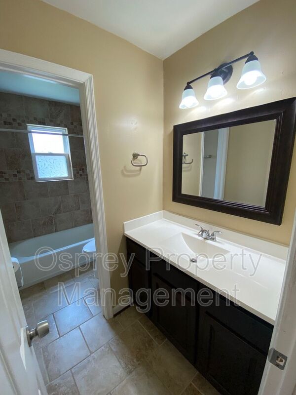 Charming 3-Bedroom Ranch !!