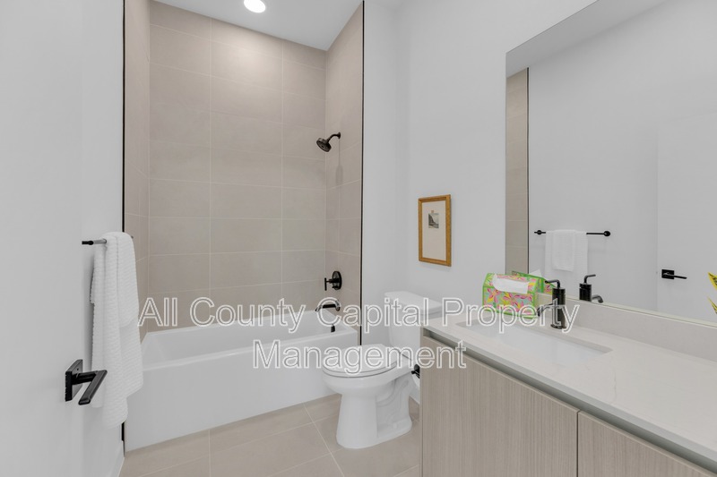 Main Rental Photo 13