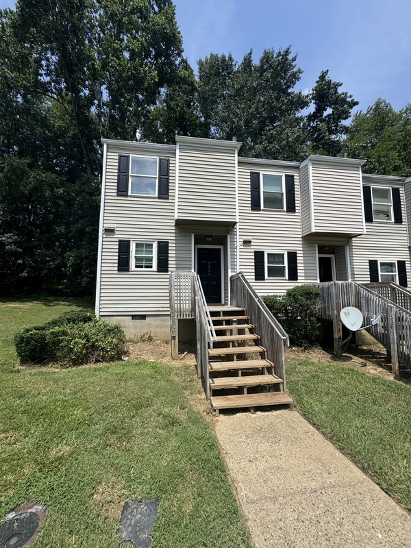 Richmond Townhome: 3925 Keswick Ct