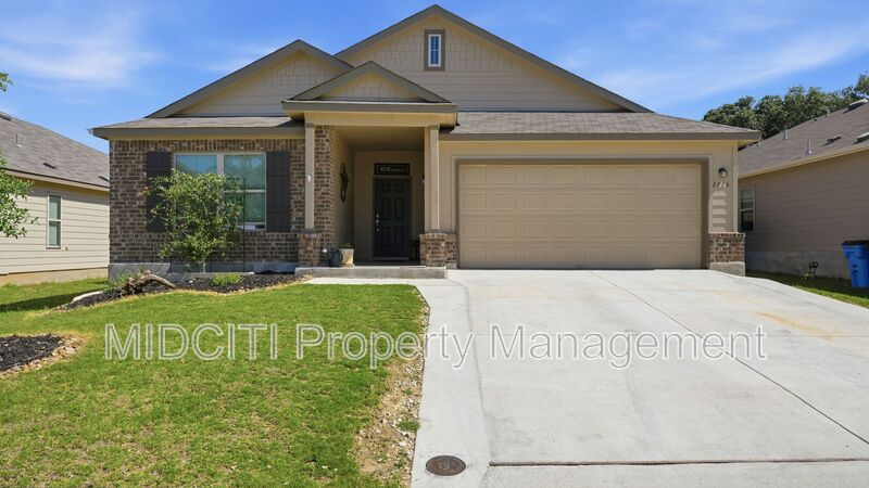 Seguin House: 1116 River Wood