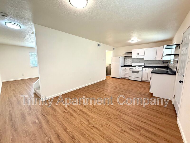 Albuquerque Condo: 2100 High St Se