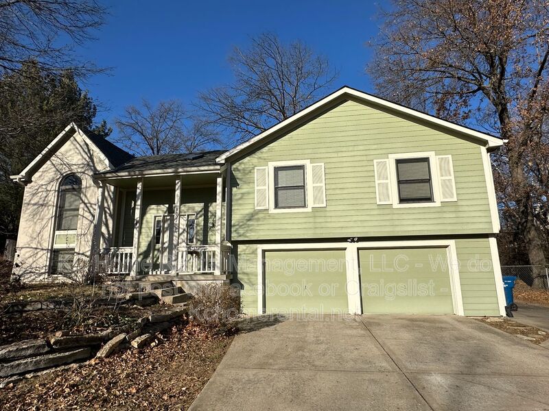 Kansas City House: 9802 NW 72nd Terrace