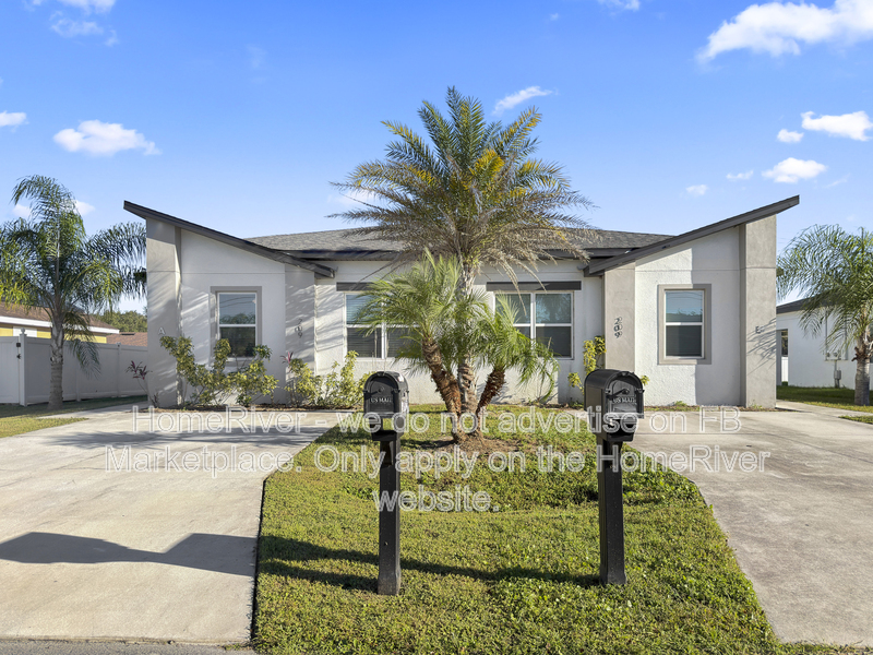 Kissimmee Condo: 209 Bedford Dr