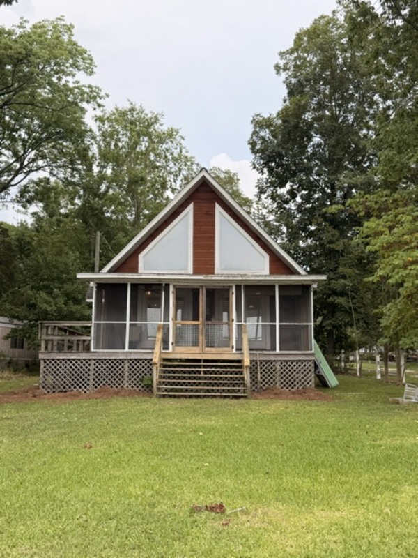 Prosperity House: 127 Oak Pointe Road