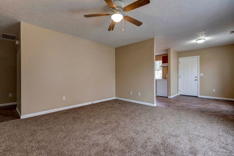 Springfield Condo: 652 N Belview Ave