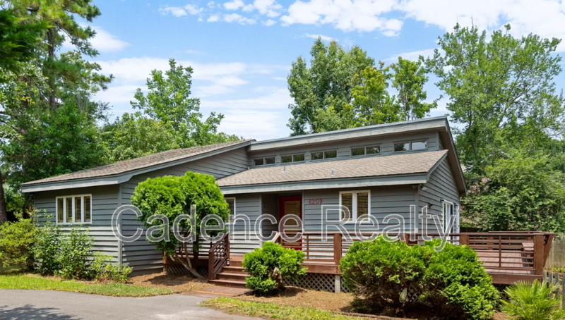 Wilmington House: 6209 Greenville Sound Rd