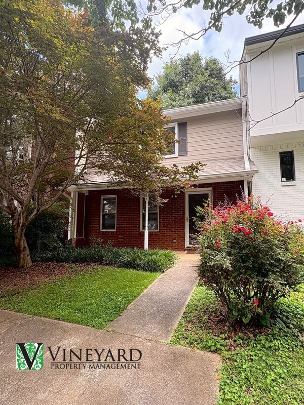 Kennesaw Townhome: 1065 Sand Wedge Circle NW