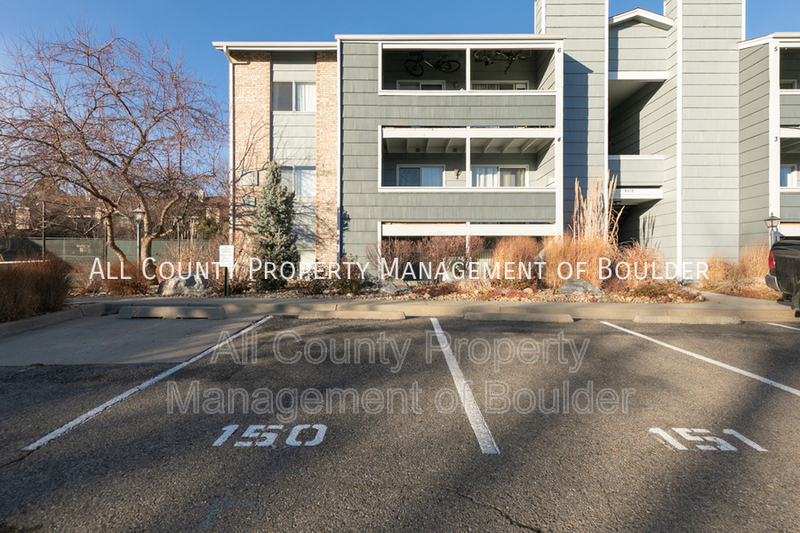 Boulder Condo: 4670 White Rock Cir