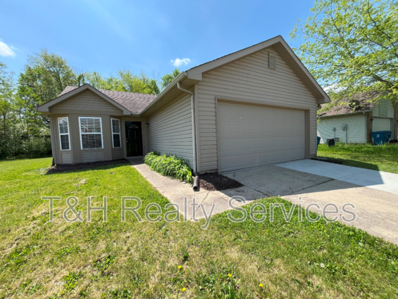 Indianapolis House: 11331 Sweetleaf Drive