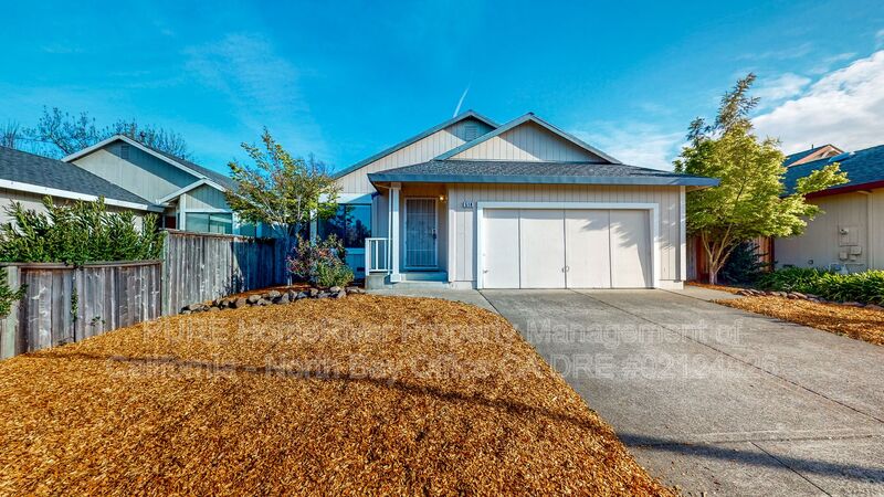Windsor House: 514 Christopher Way