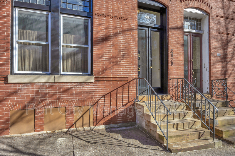 Baltimore Condo: 2121 Saint Paul Street - 2