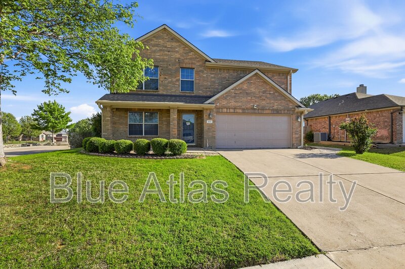 Saginaw House: 601 Steerman Court