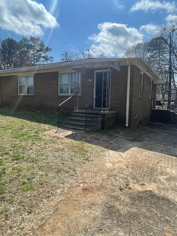 Spartanburg Condo: 113 Pineview Rd