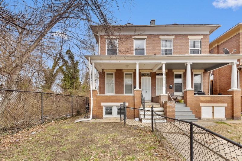 Baltimore Condo: 1615 North Hilton Street - 2