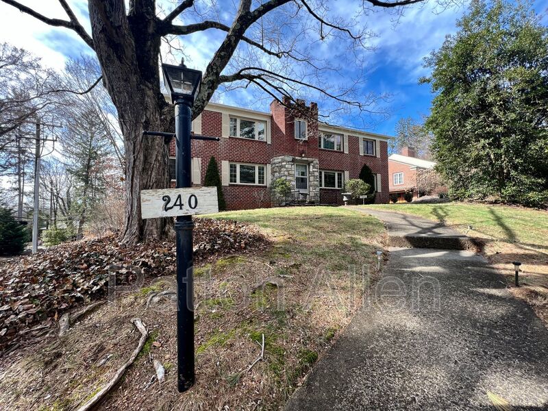 Asheville Condo: 240 Kimberly Ave
