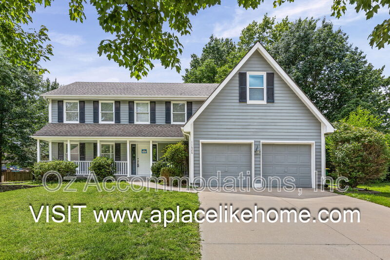Overland Park House: 11626 Woodward St