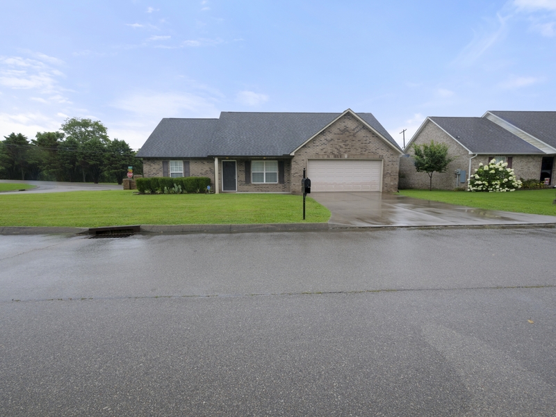 Corryton House: 6554 Colossal Lane