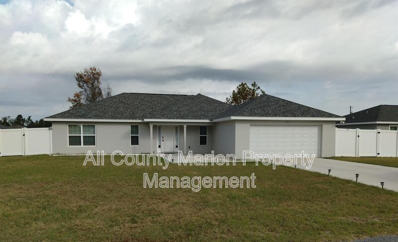 Ocala House: 4704 SW 143rd Loop