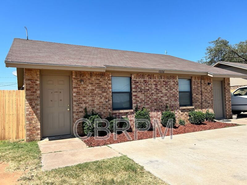 Lubbock House: 4618 Erskine Street