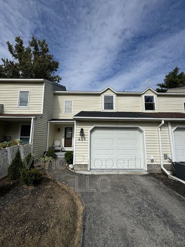 Ballston Spa House: 409 Antler Ct