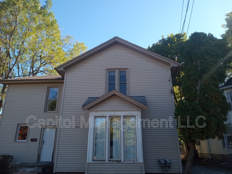 Lansing Condo: 1126 Seymour Avenue