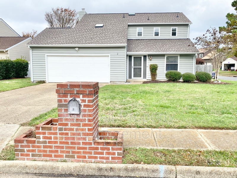 Hampton House: 2 Still Harbor Ct