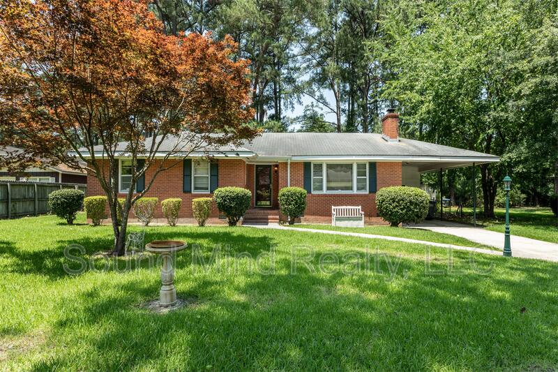 Rocky Mount House: 300 Tyson Avenue