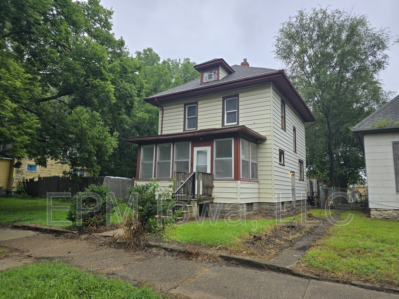 Waterloo House: 419 Bratnober Street