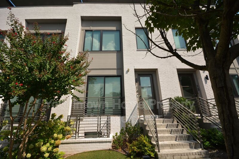 Atlanta Townhome: 550 N Highland Ave NE