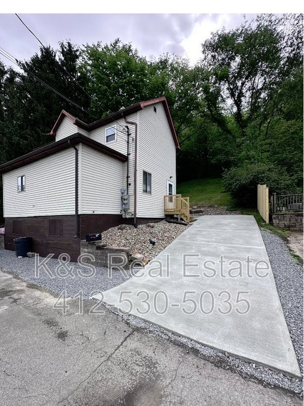 West Newton Condo: 224 North 5th Street - 1