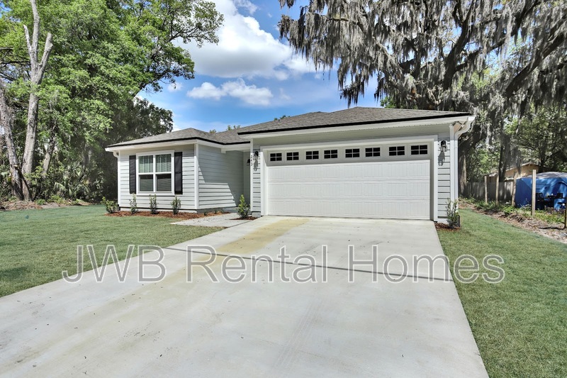 Jacksonville House: 243 38th St W