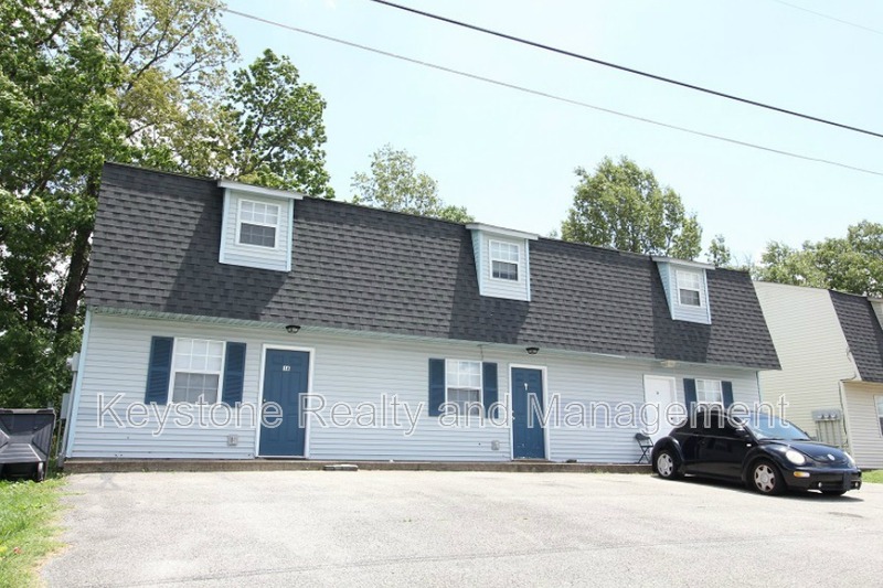 Oak Grove Townhome: 1375-1A Thompsonville Ln