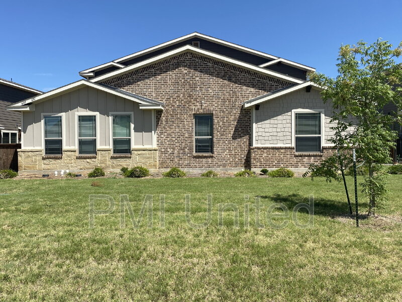 Venus House: 655 Harvest Moon Dr