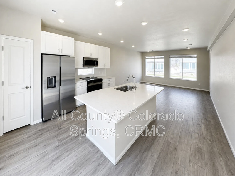 Main Rental Photo 5