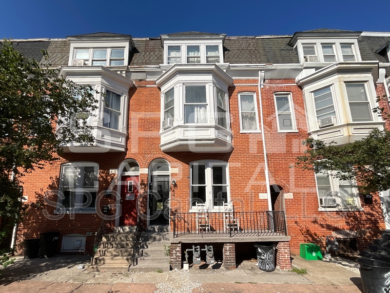 York Condo: 164 S Pine St, York - 1st Fl