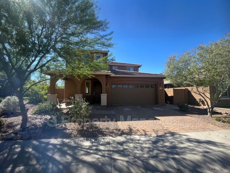New River House: 4209 W Granite Basin Dr