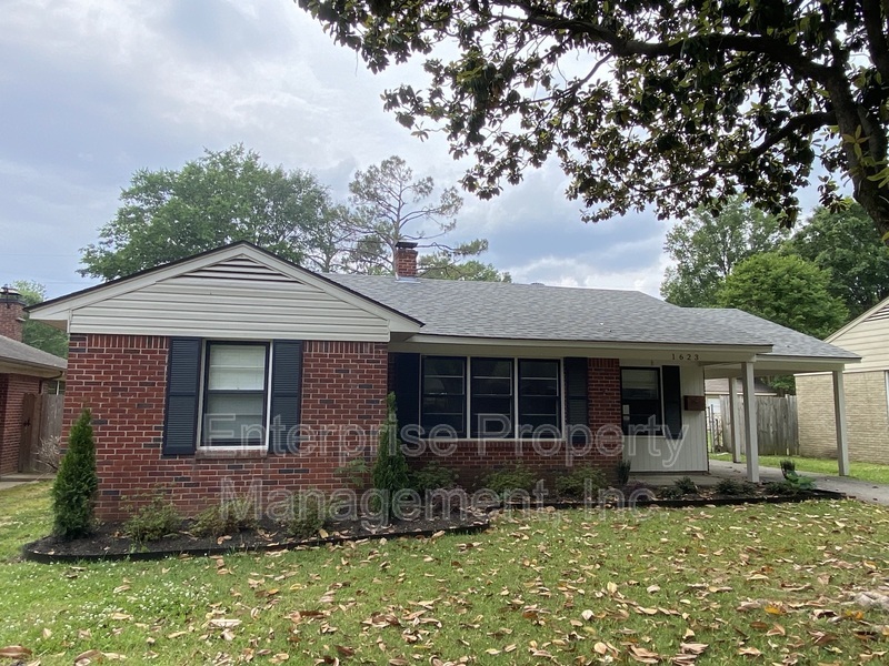 Memphis House: 1623 Delmont Rd