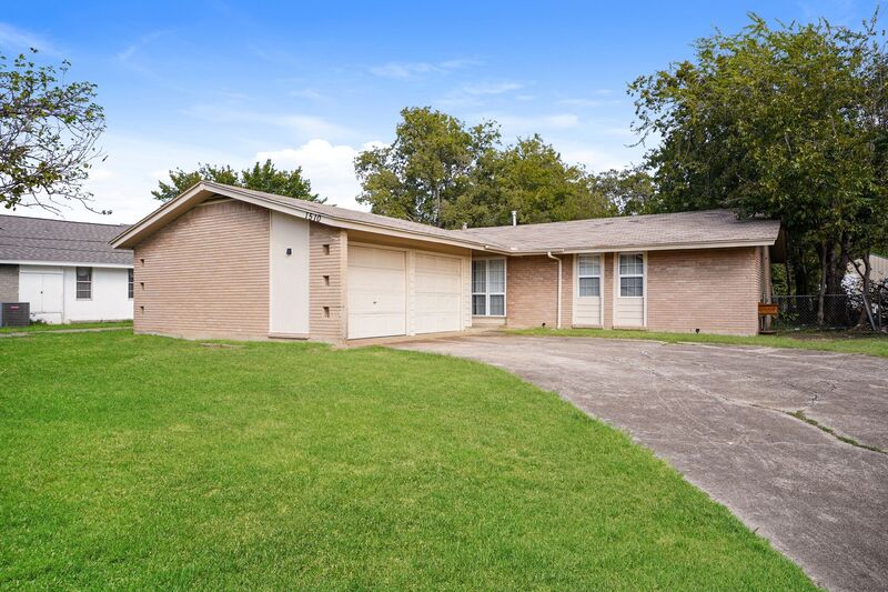 Irving House: 1510 Carlisle