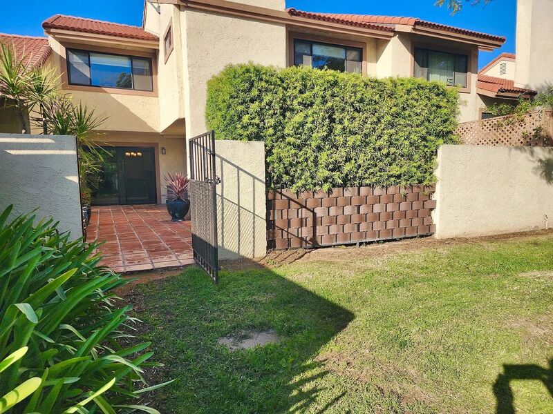 Huntington Beach House: 8396 Sunbeam Circle