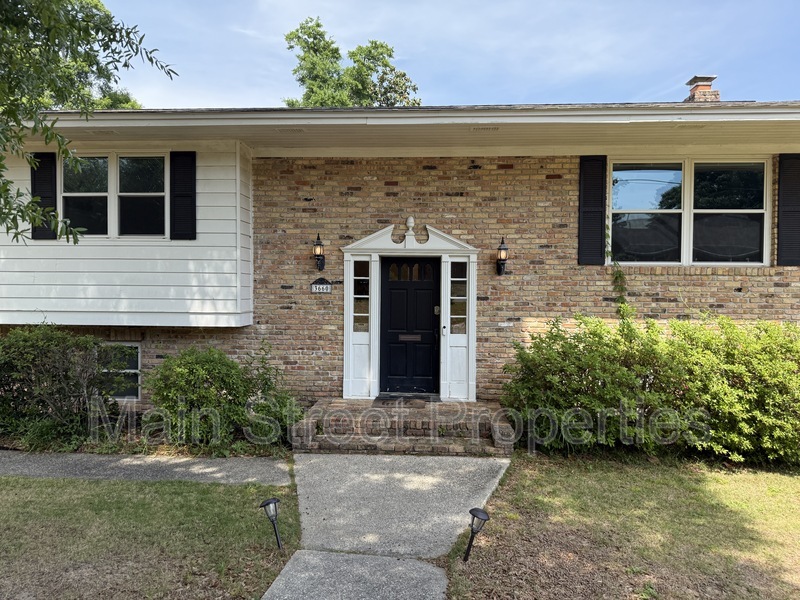 Pensacola House: 3660 Molaree Drive