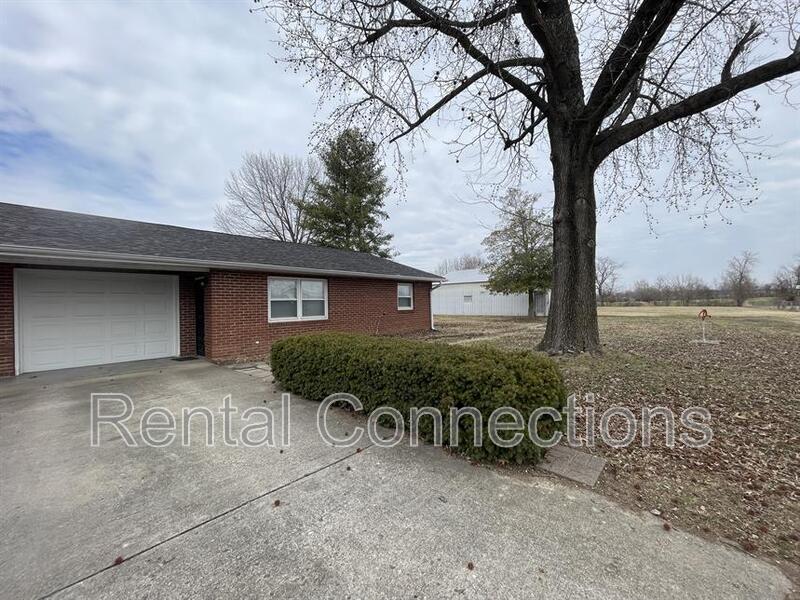 Marion Condo: 8972 route 13 B