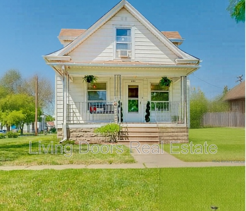 Lincoln House: 602 C St.