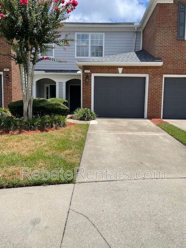 Jacksonville House: 13475 Stone Pond Drive