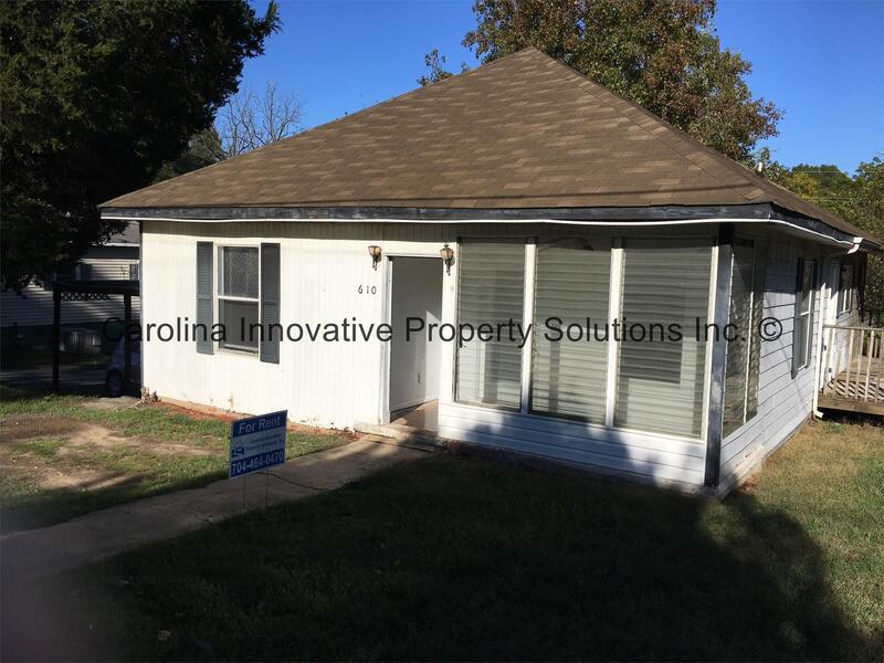 Gastonia House: 610 North Pear Street