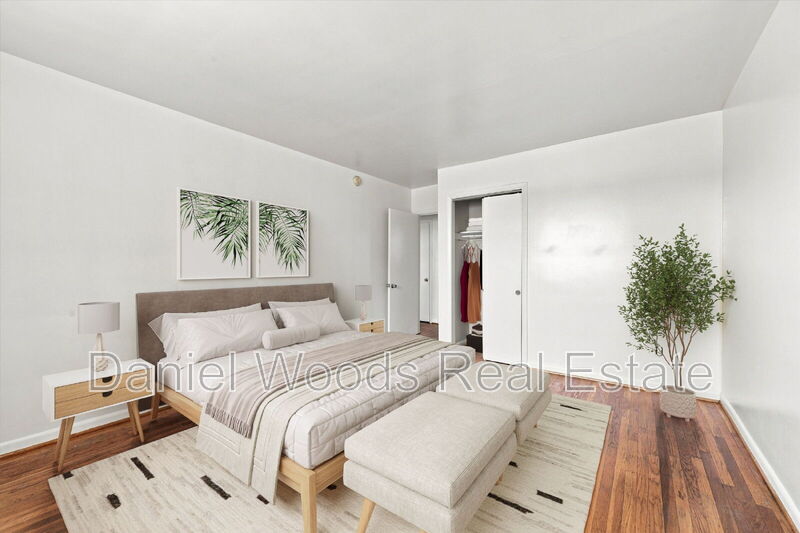 Chester Condo: 900 Booth St