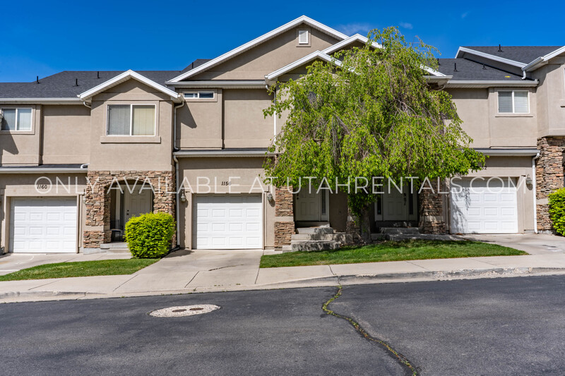 Provo House: 1156 S 1420 E