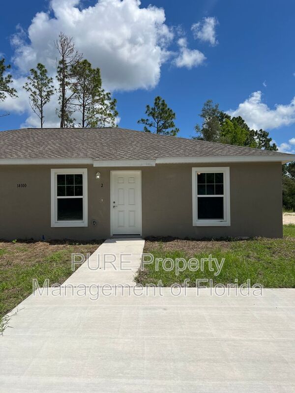 Ocala House: 14100 SW 64th Terrace Road