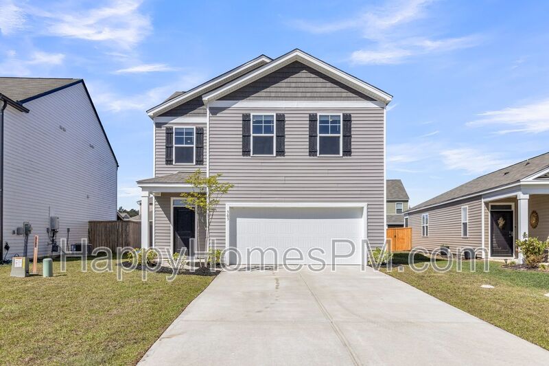 Summerville House: 303 Black Birch Dr