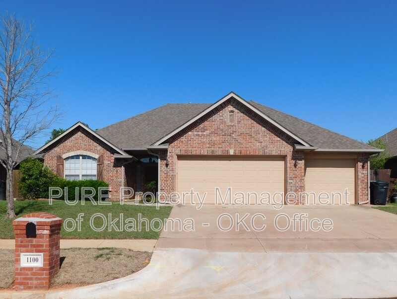 Moore House: 1100 Kelsi Dr.