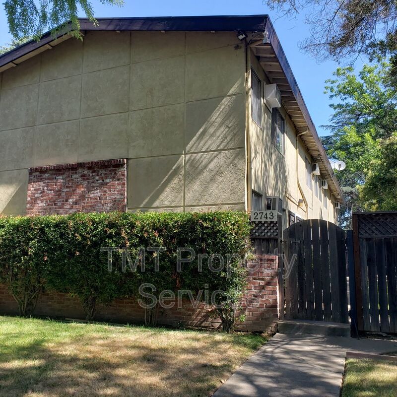 Sacramento Condo: 2743 2nd Ave